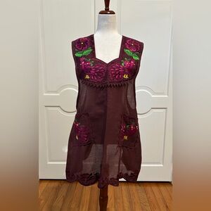 One of a Kind Traditional Oaxaca Apron  with pockets and flower Embroidery. M/L